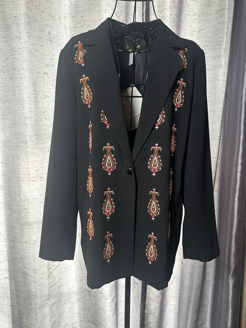 NWT Bob Mackie Wearable Art Black Blazer with Red & Gold Embroidery - Picture 1 of 7